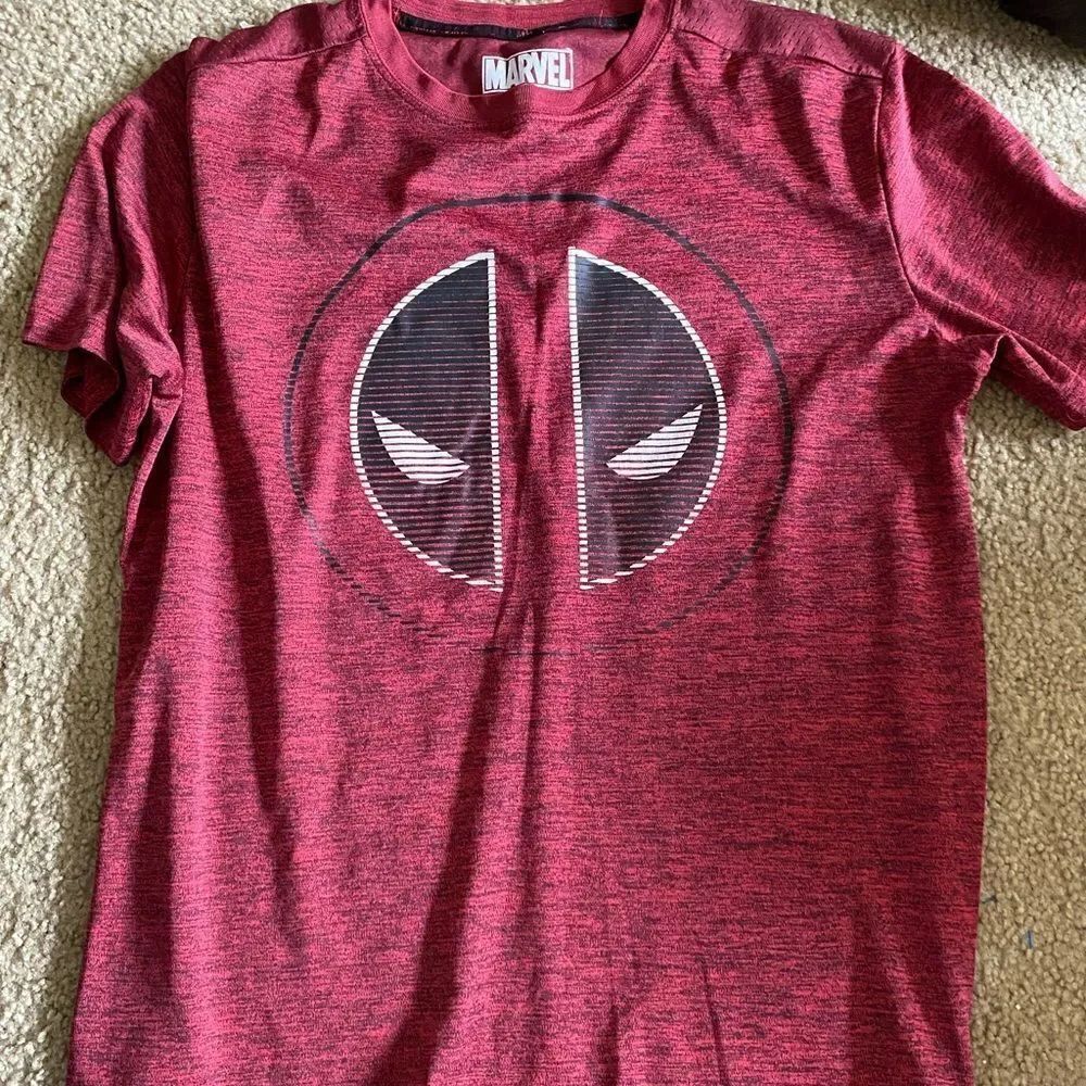 Marvel Deadpool Athletic Tshirt